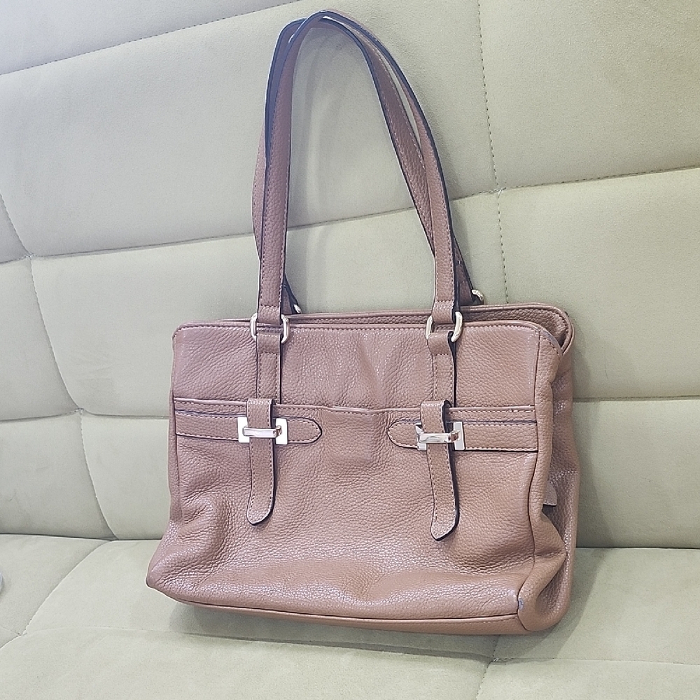 Gianibernini Sophisticated Brown Shoulder Bag with Structured Design